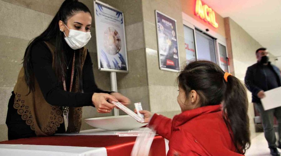 ''Süt dişleri, daimi dişler için rehber görevi görür''