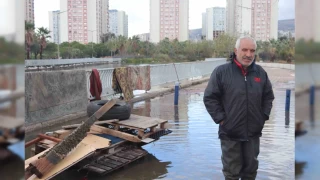 Tekneler karaya vurdu, balıkçılar dert yandı