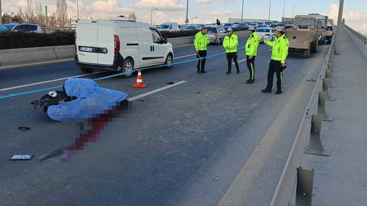 Trakt�re �arpan motosiklet s�r�c�s� hayat�n� kaybetti