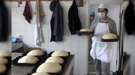 Üç dil bilen çırak