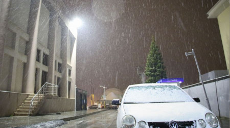 Uak'ta kar ya etkili oluyor