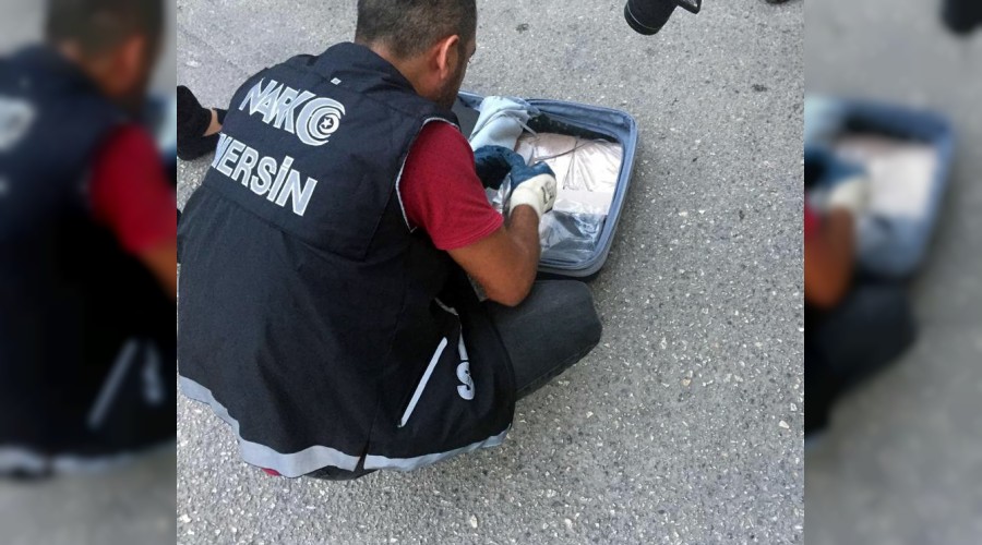 Valizlerin içerisinde 3.5 kg eroin çıktı