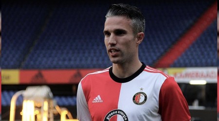 Van Persie futbolu bırakıyor