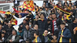 Yeni Malatyaspor taraftarı ile yeniden buluştu