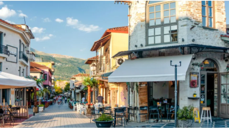 Yunanistan'da ta�raya ta��nacaklara servet 