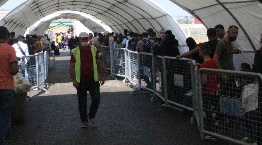 21 bin 500 Suriyeli bayram iin lkesine gitti