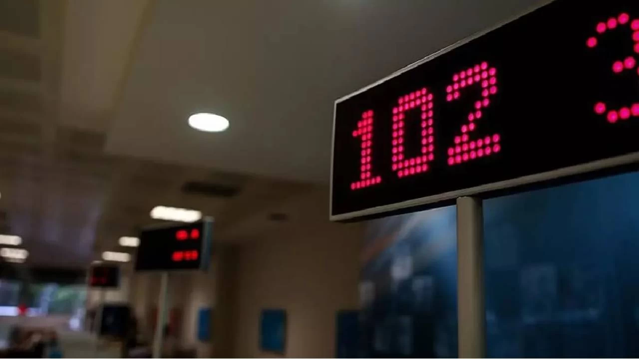 23 Nisan'da banka ve noterler açık mı?