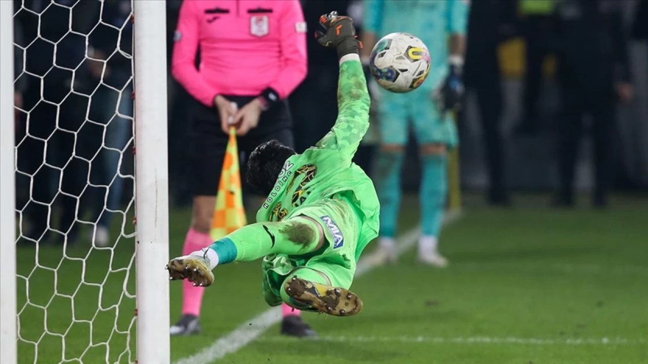 27 haftada 100 penalt� �al�nd�