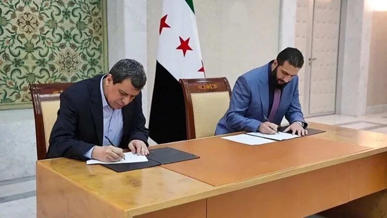 ABD, Suriye'nin kuzeydo�usunun entegrasyonunu �ng�ren anla�may� memnuniyetle kar��lad�