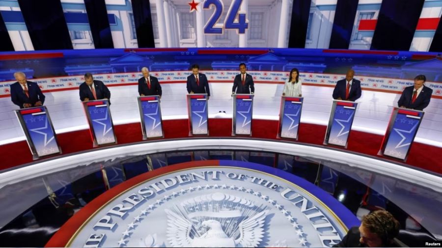 ABD'de Cumhuriyet�i adaylar a��r konu�tu