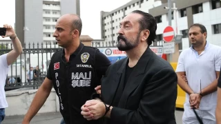 Adnan Oktar'a iki sutan beraat karar