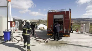 Aksaray'da akaryakıt istasyonundaki yangın korkuttu