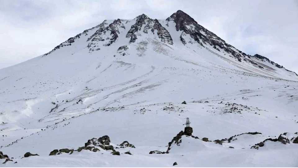 Aktif yanarda� olan Hasan Da�� g�zlem alt�nda