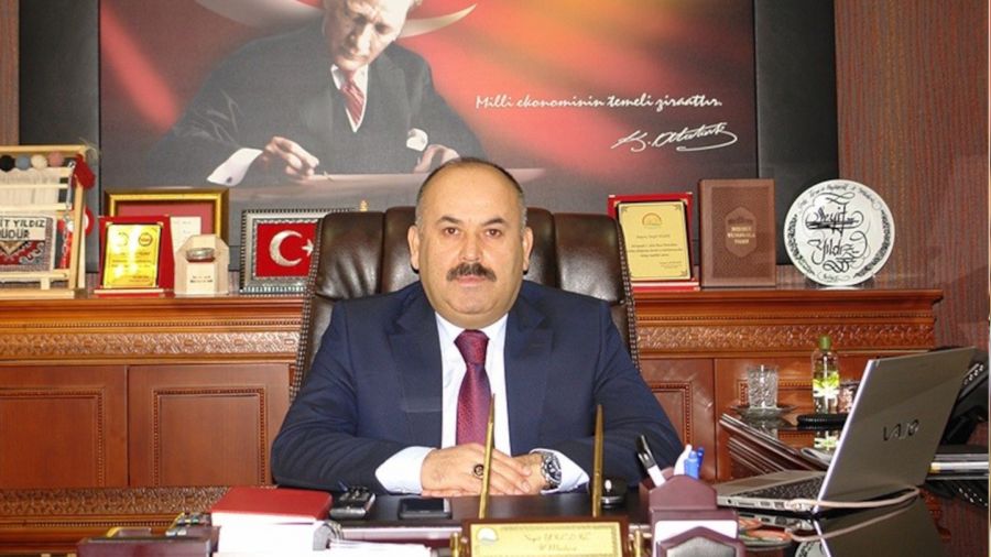 Anız yangınları toprağı çölleştiriyor