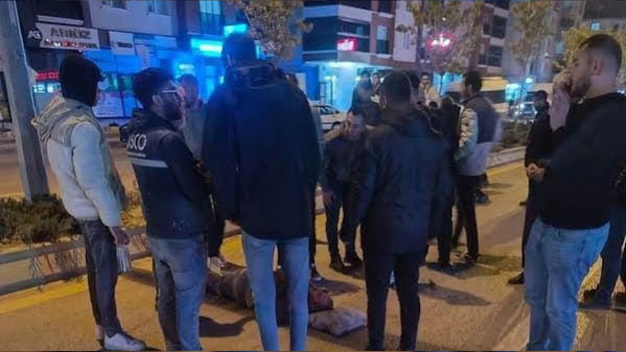 Ankara'da otomobilin çarptığı 2 yaya yaralandı