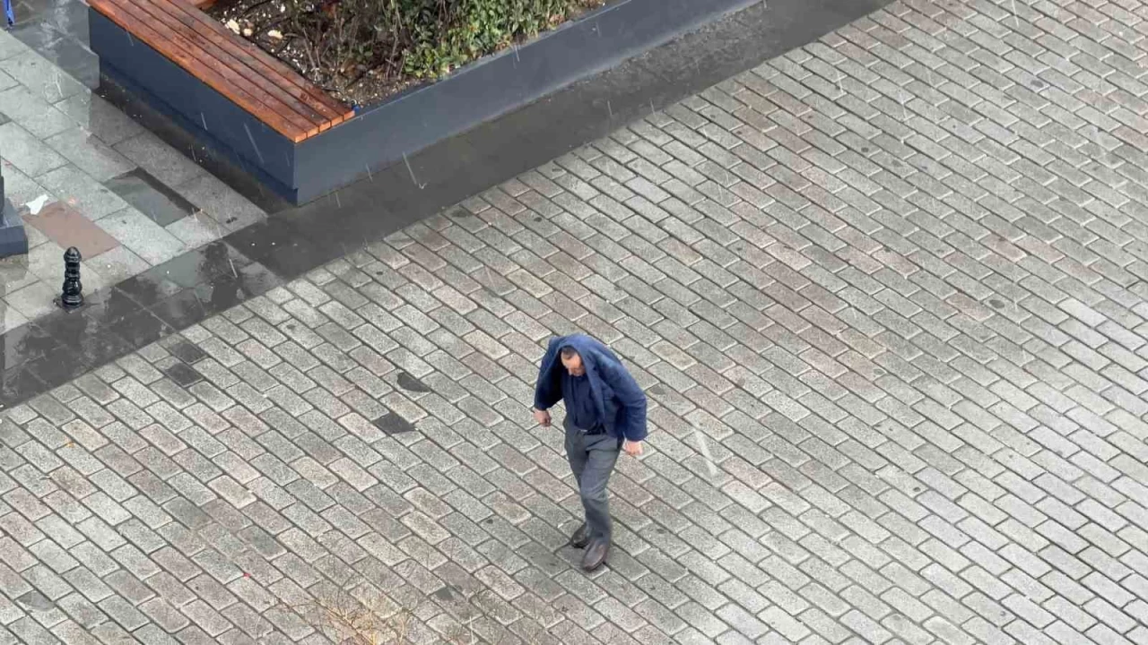 Arnavutky'de dolu ya etkili oldu