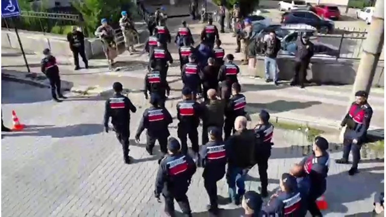 Balıkesir'de suç örgütüne darbe: 5 tutuklama