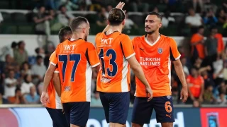 Baakehir, UEFA Konferans Ligi'nde 3. eleme turuna ykseldi