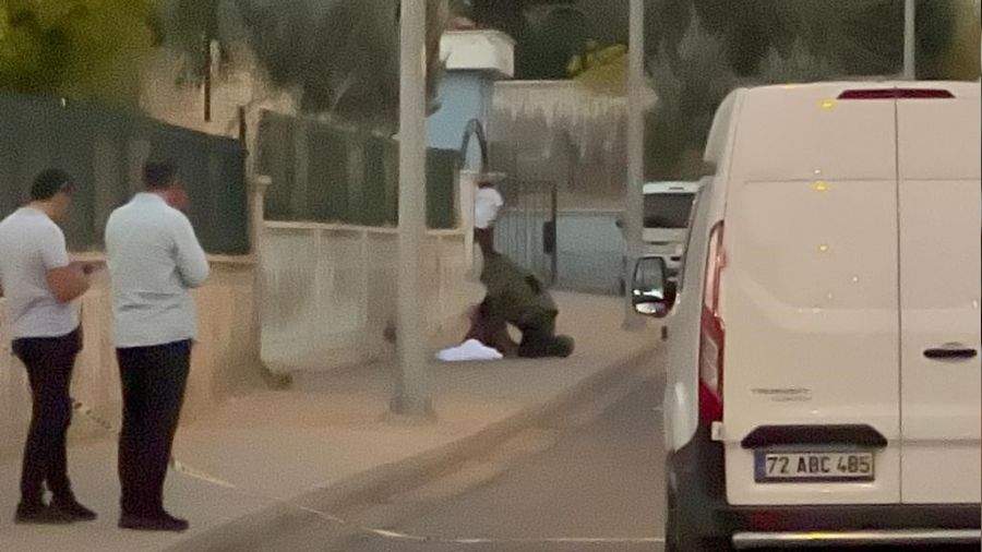 Batman'da ��pheli valizden kefen ��kt�