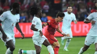 Bir tek Deniz G�l var: O da burada yeti�medi!