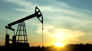 Brent petrolün varil fiyatı 74.34 dolar