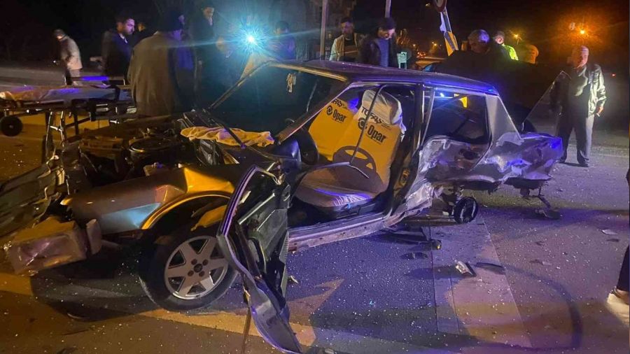 Burdur'da trafik kazası: 1 ölü, 6 yaralı