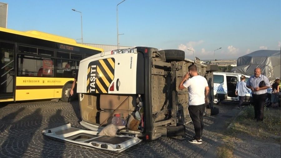 Bursa'da i��i servisleri �arp��t�: 8 yaral�