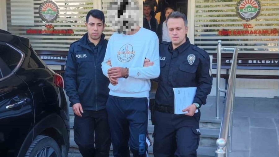Cezaevinden izinli çıkıp kız arkadaşını darp etti