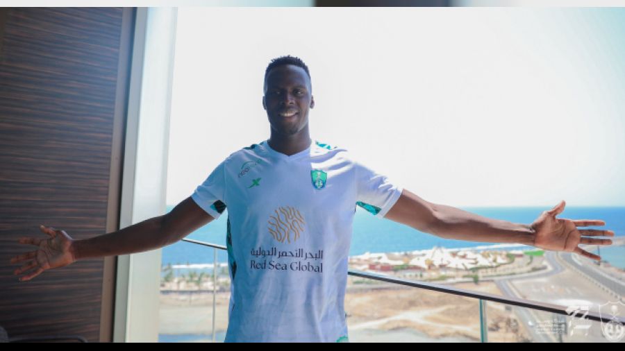 Chelsea'nin kalecisi Al-Ahli'de 