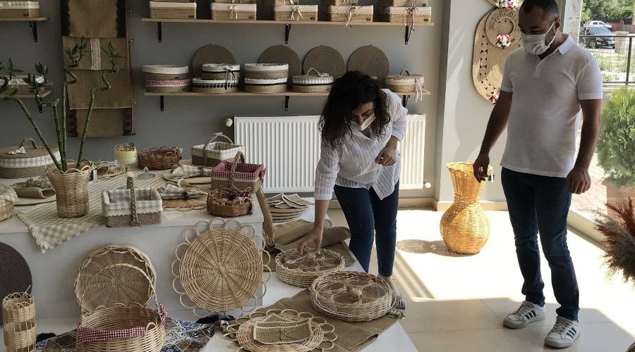 �ocu�una ald��� sepet k�r�l�nca i� kad�n� oldu