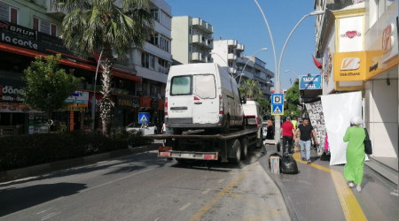'Deprem bölgesine yardımdan dönüyorum' dedi ama...