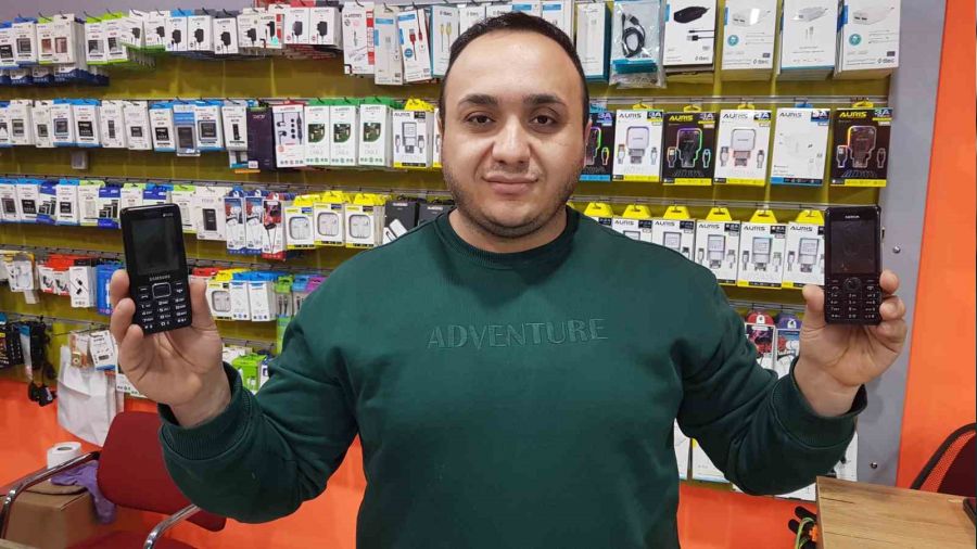 Deprem tu�lu telefonlar�n sat���n� art�rd�