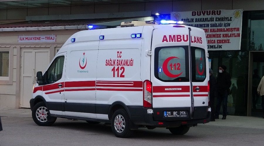 Diyarbak�r'da muhtarl�k husumeti can ald�