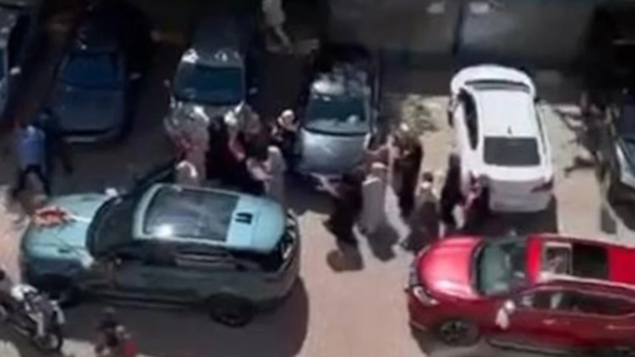 D���n konvoyunda �akar siren sistemi kullanan �ahsa 6 bin 439 lira para cezas�