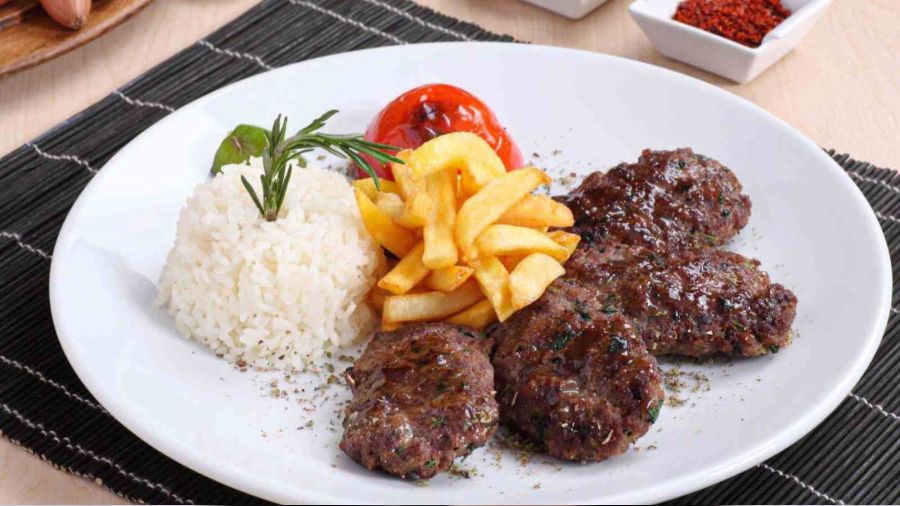 Dünyanın en zengin köfte çeşidi Türk mutfağında