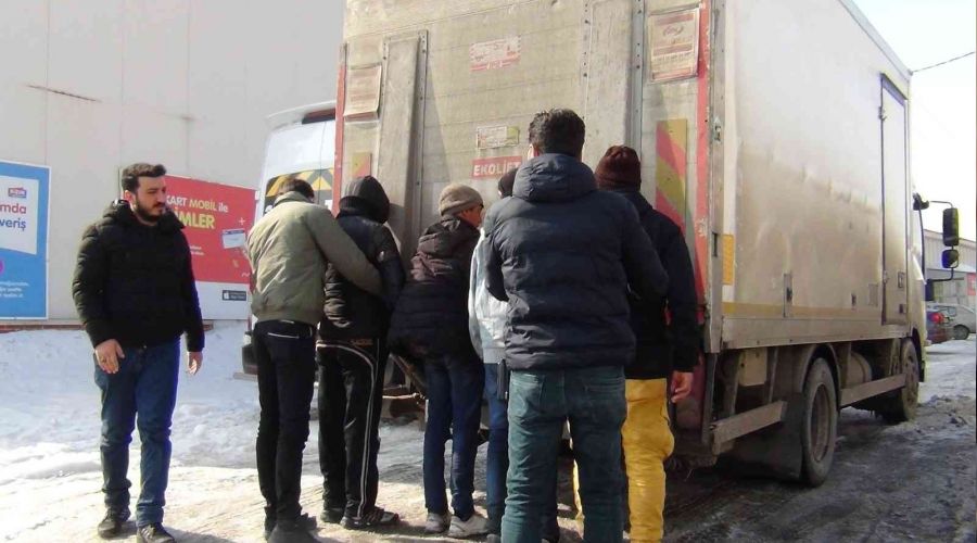 D�zensiz g��menlerin yolculu�u Kars'ta son buldu
