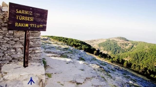 Efsanelerin zirvesinde bir anıt: Sarıkız Türbesi
