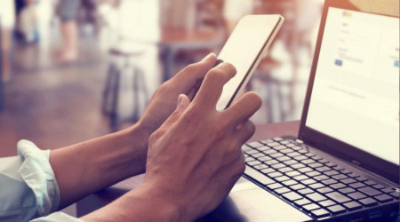 Ellerden dmeyen cep telefonlar kas skntlarna davetiye karyor