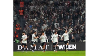 Emirhan Topu bu sezon ilk goln Fenerbahe'ye att