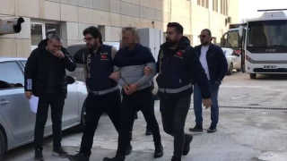 Eşini çalıştığı hastanenin bahçesinde öldüren uzman çavuş adliyeye sevk edildi