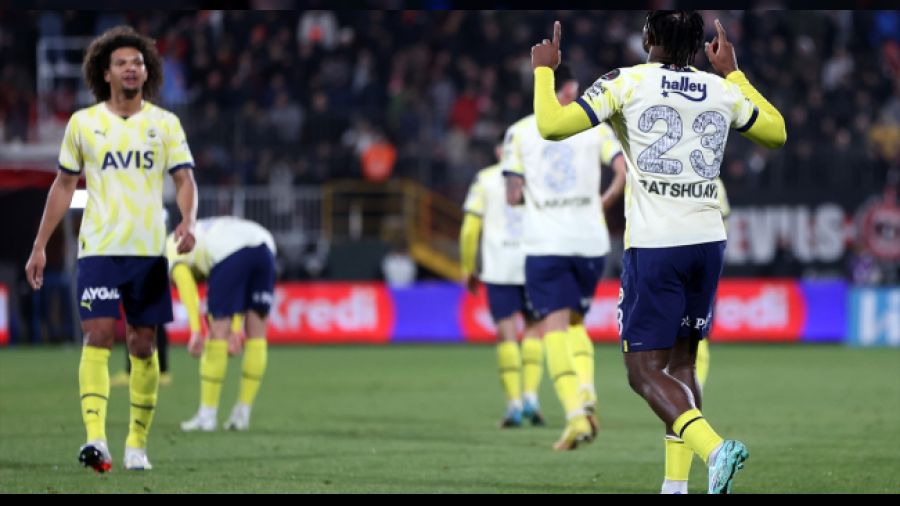 Fenerbahçe öldü öldü dirildi
