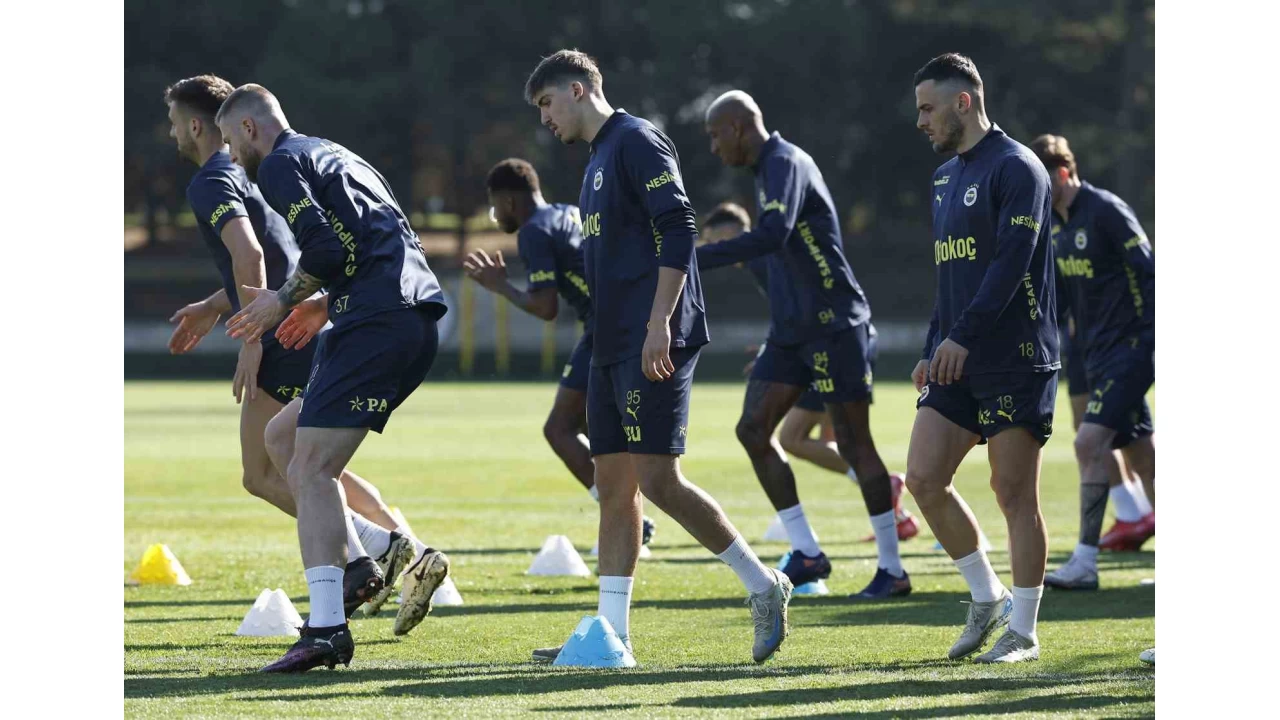 Fenerbahçe, Trabzonspor maçı hazırlıklarını tamamladı