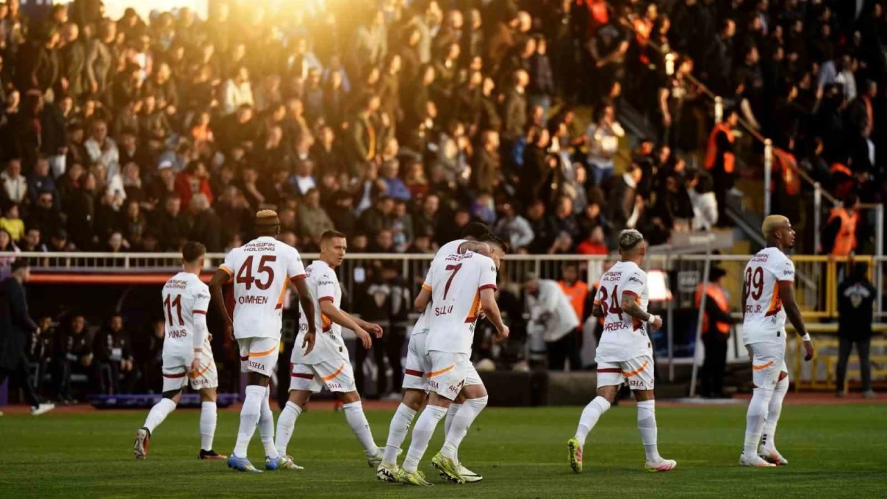 Galatasaray'dan 5. yldza 5 goll selam