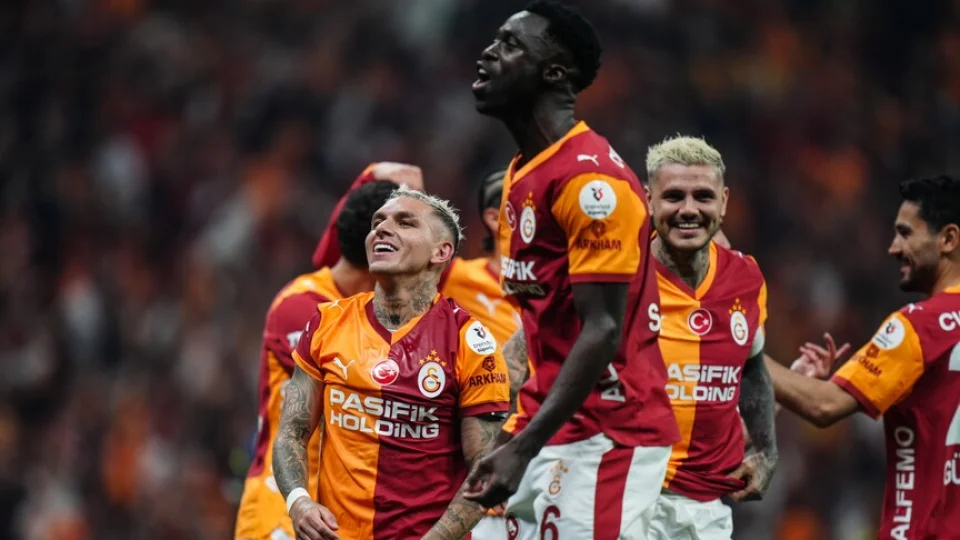 Galatasaray'�n transferde ritmi bozuldu
