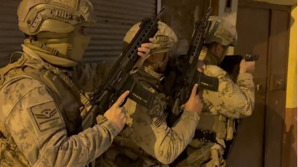 Gaziantep'te şafak vakti DEAŞ operasyonu: 5 şahıs tutuklandı