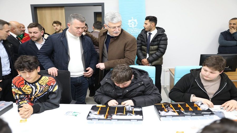 Geleceğin Bill Gates ve Steve Jobs’ları bu merkezde yetişecek
