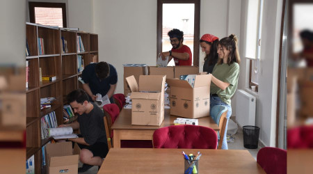 Gemlikli gençler 5 bin kitap topladı