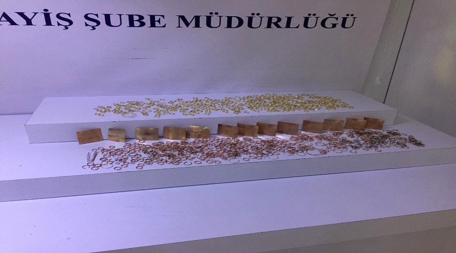Girdikleri evde 7,5 kilo alt�n vard�