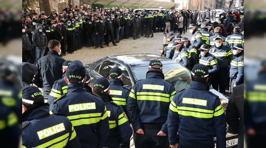 G�rcistan'da protestolar s�r�yor