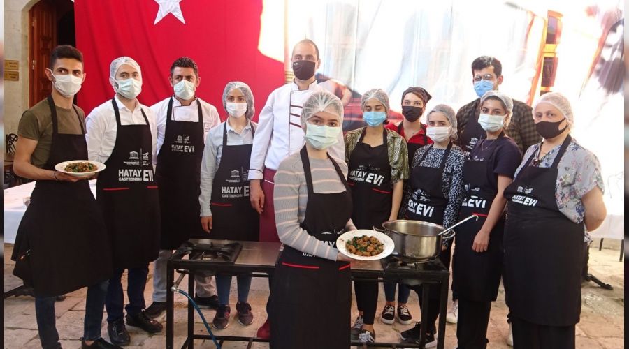 Hatay'da geleceğin aşçıları yetiştiriliyor